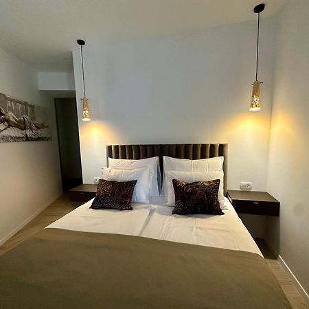Mariani Luxury Rooms In Center Split Extérieur photo