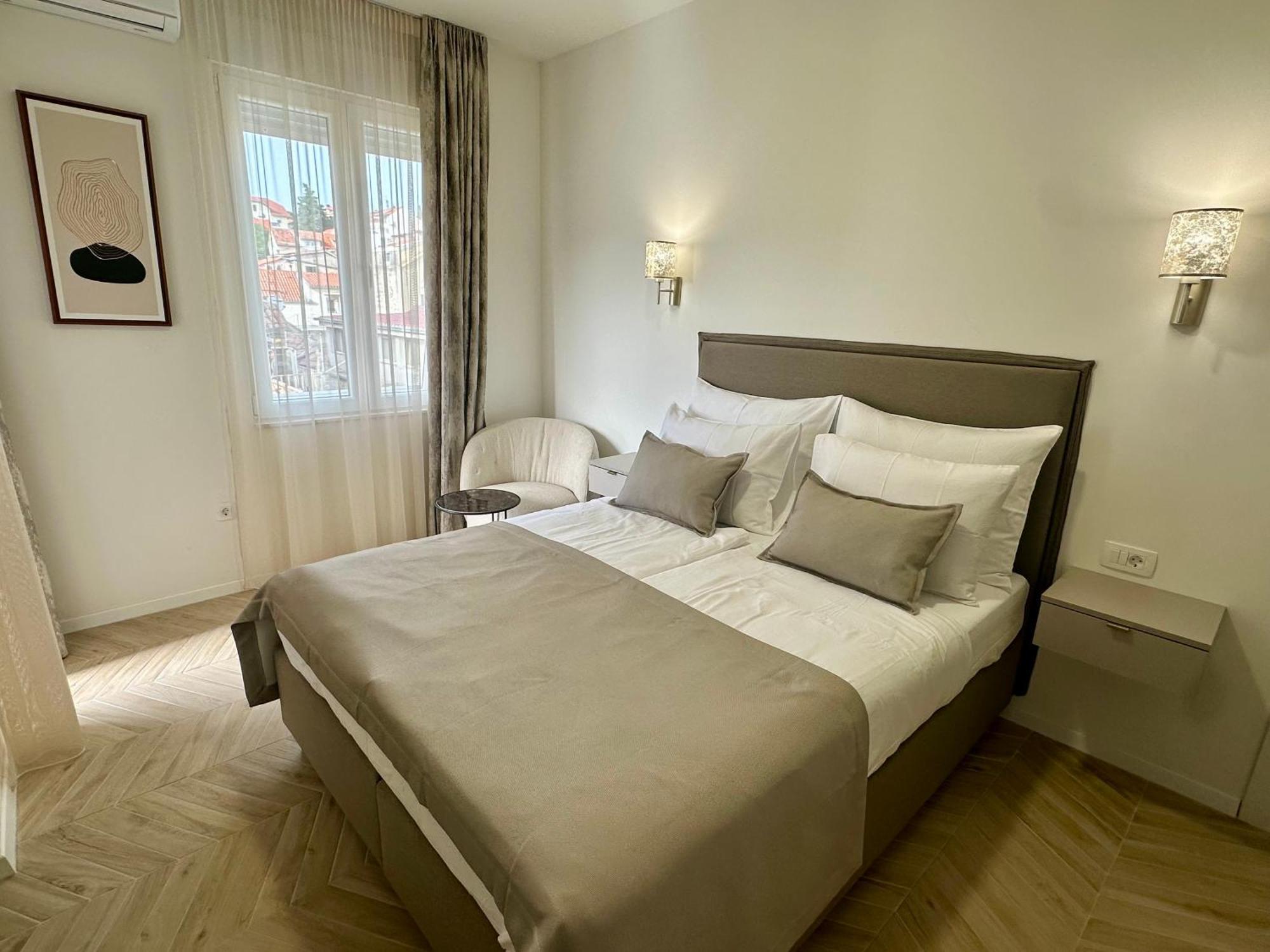 Mariani Luxury Rooms In Center Split Extérieur photo