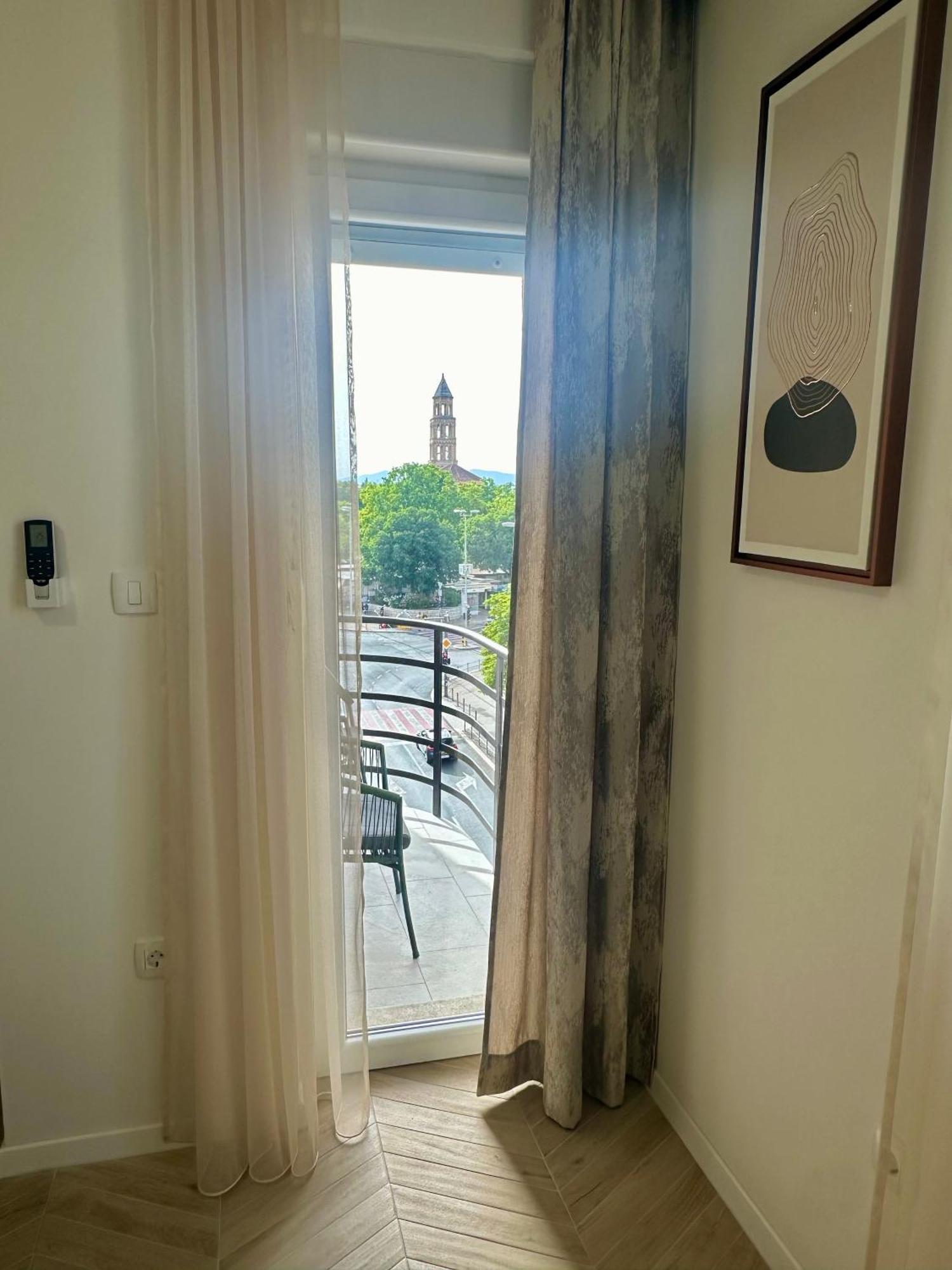 Mariani Luxury Rooms In Center Split Extérieur photo