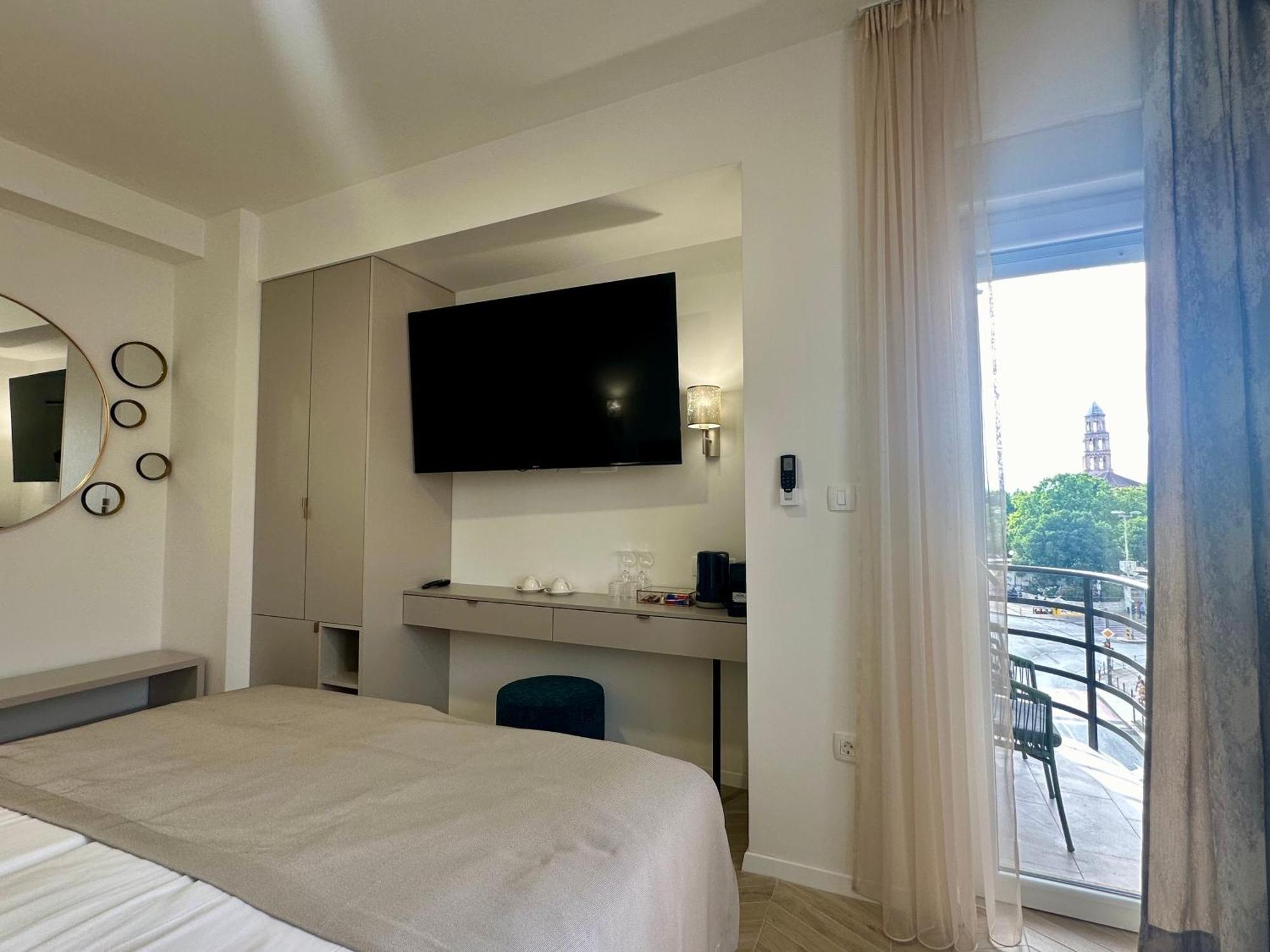 Mariani Luxury Rooms In Center Split Extérieur photo
