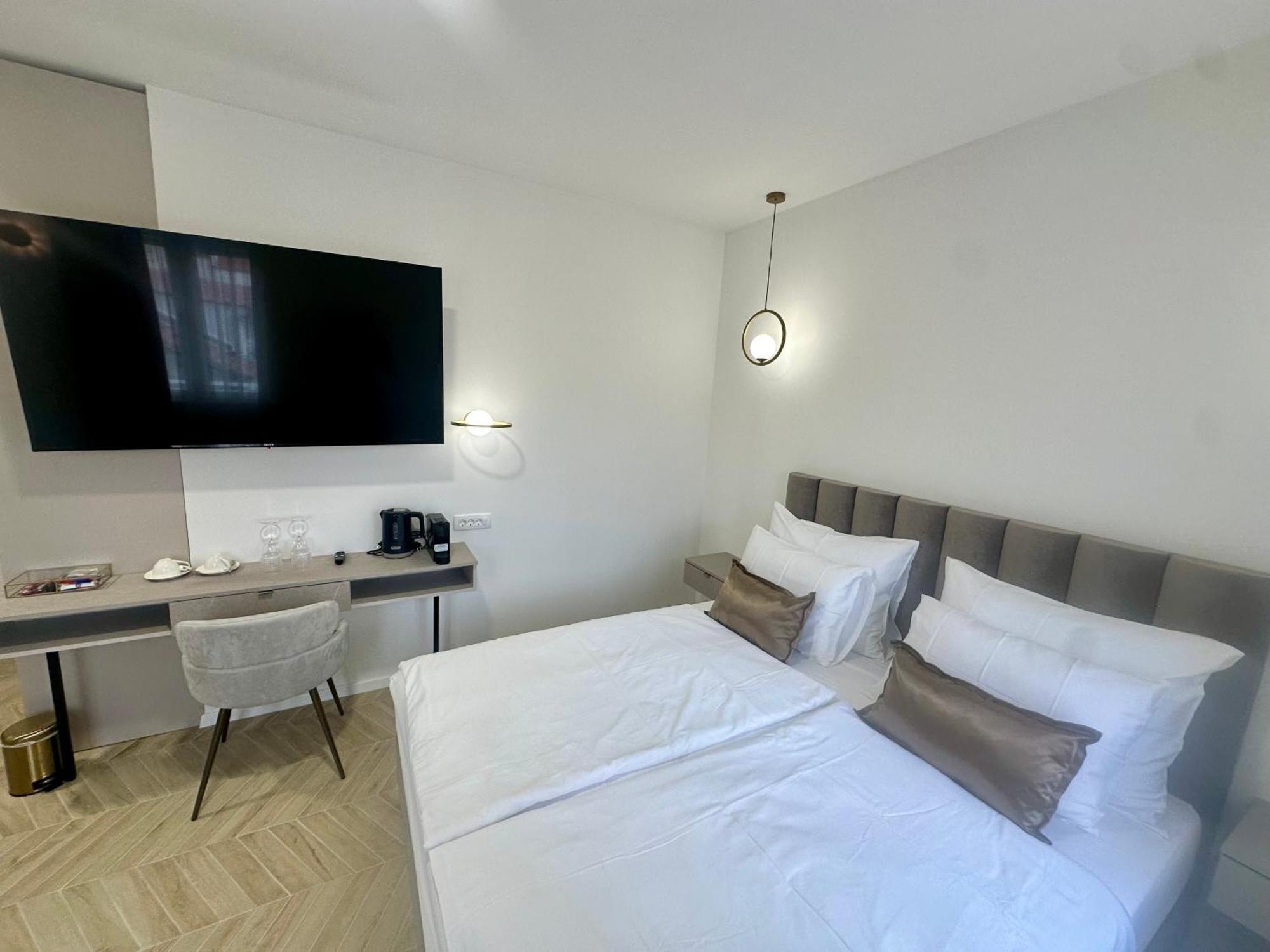 Mariani Luxury Rooms In Center Split Extérieur photo