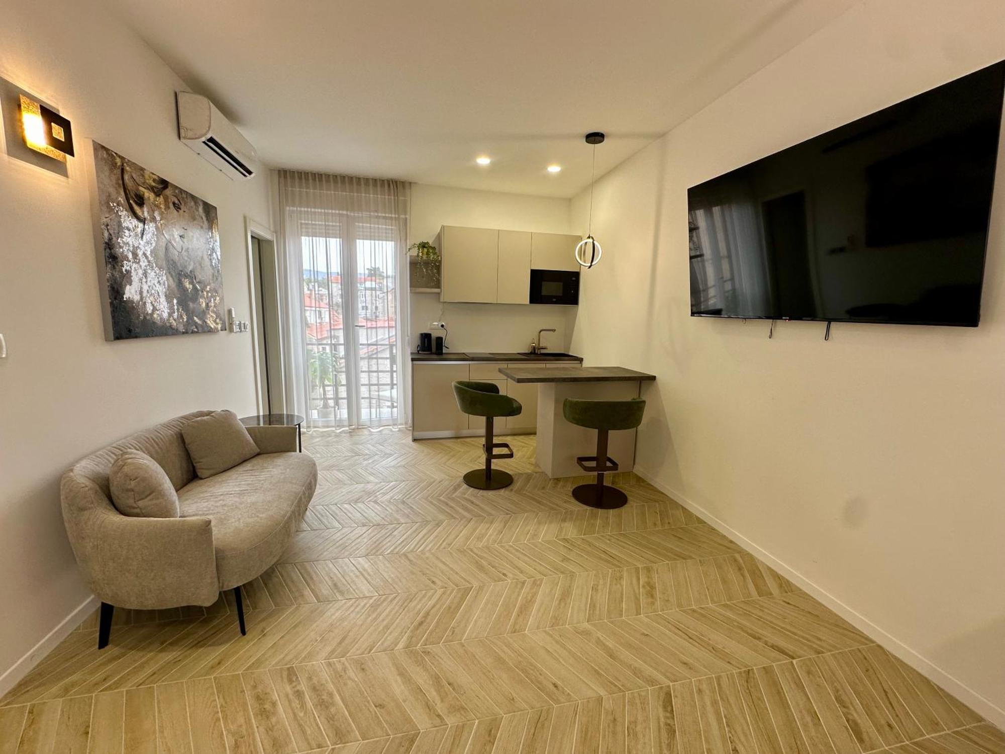 Mariani Luxury Rooms In Center Split Extérieur photo