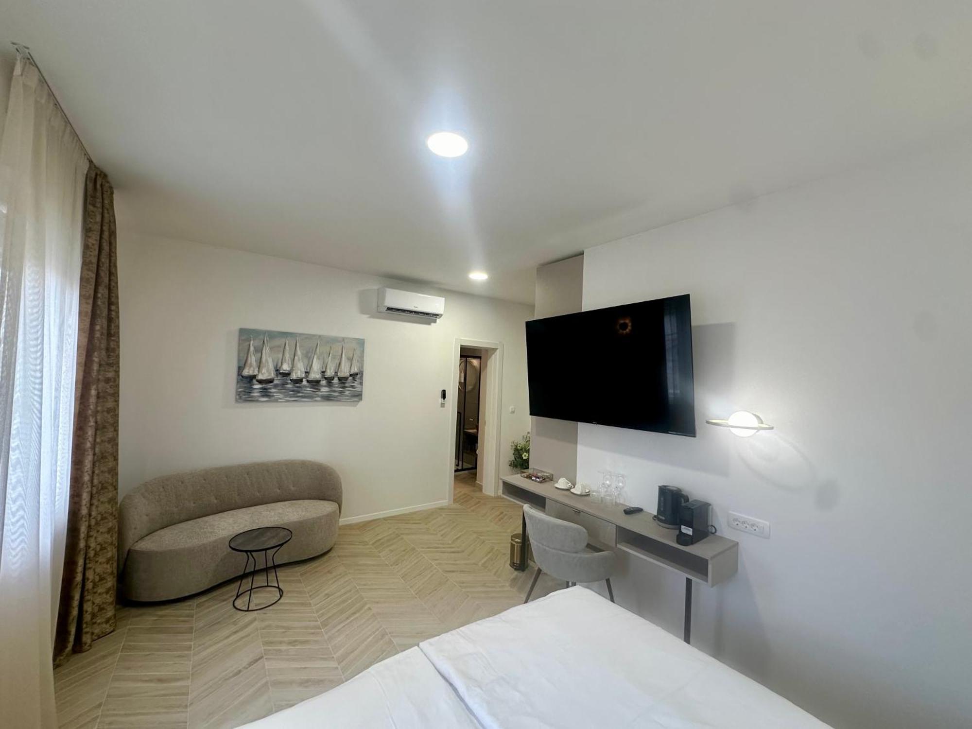 Mariani Luxury Rooms In Center Split Extérieur photo
