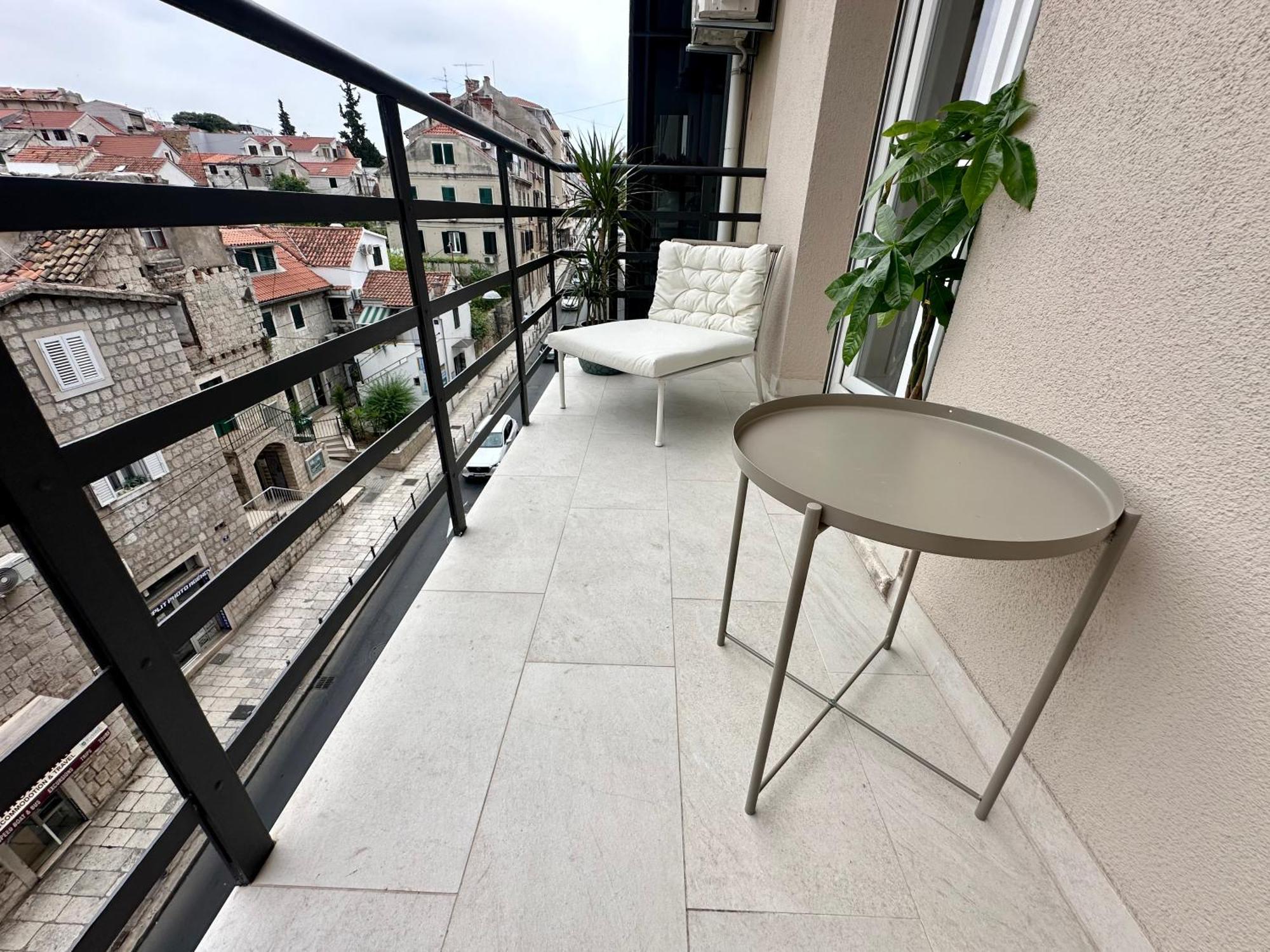 Mariani Luxury Rooms In Center Split Extérieur photo