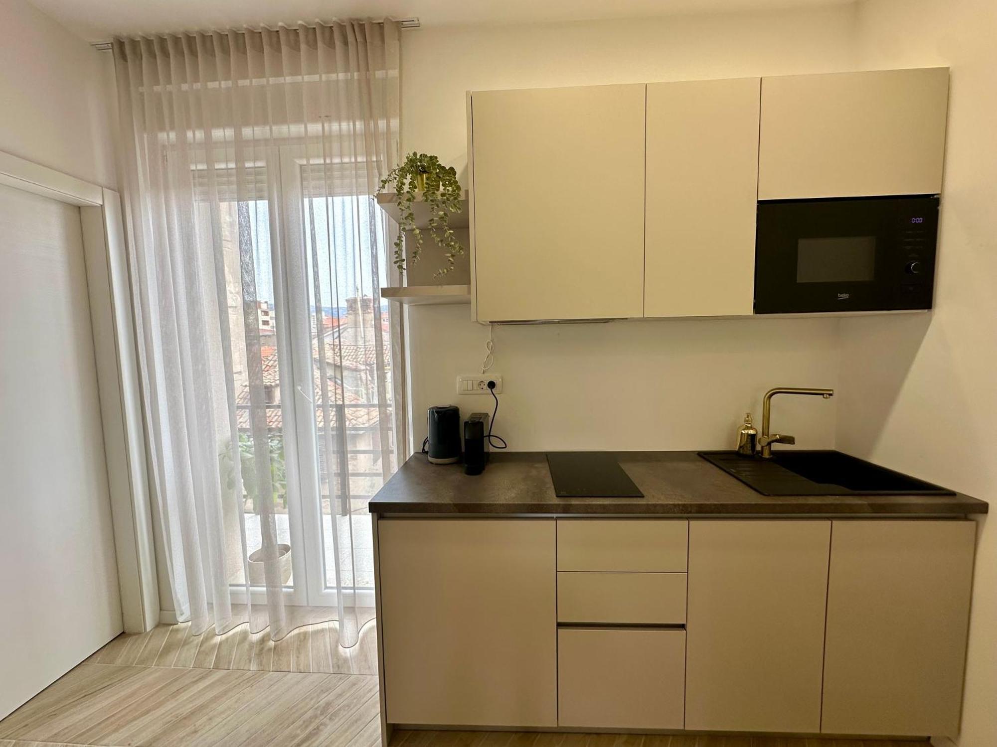 Mariani Luxury Rooms In Center Split Extérieur photo