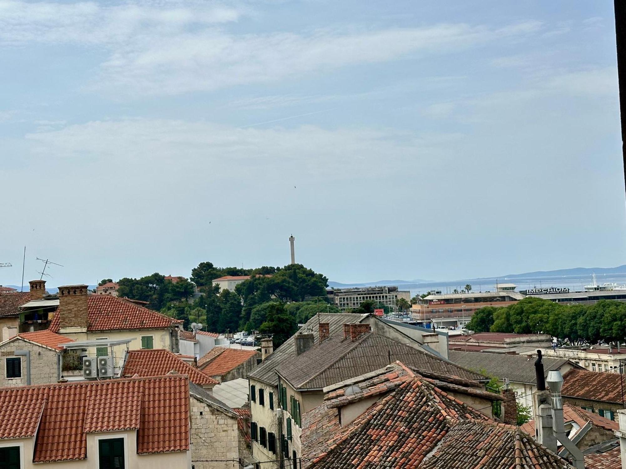 Mariani Luxury Rooms In Center Split Extérieur photo