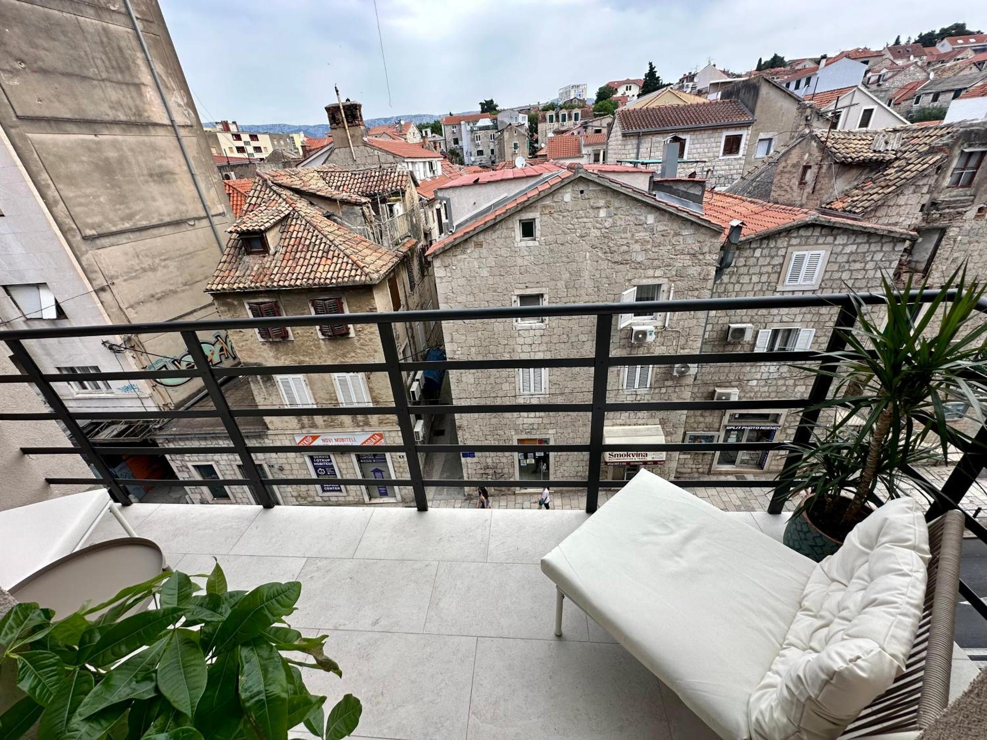 Mariani Luxury Rooms In Center Split Extérieur photo
