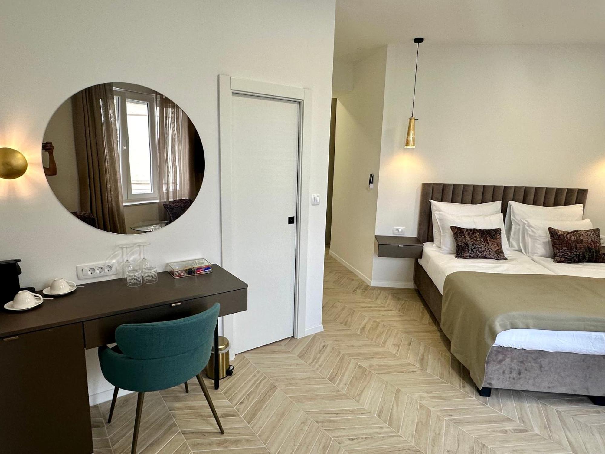 Mariani Luxury Rooms In Center Split Extérieur photo